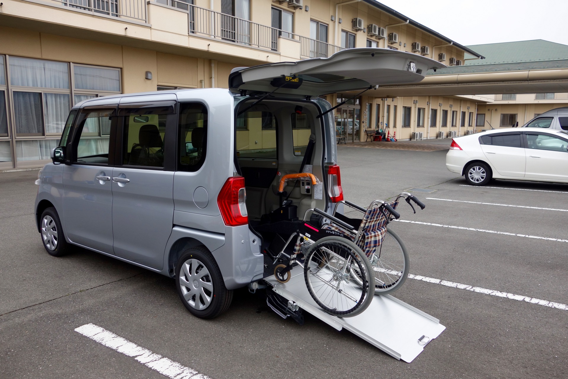 転職をお考えの方へ | 静岡県伊豆の国市で介護タクシーの求人なら株式会社COCOLO